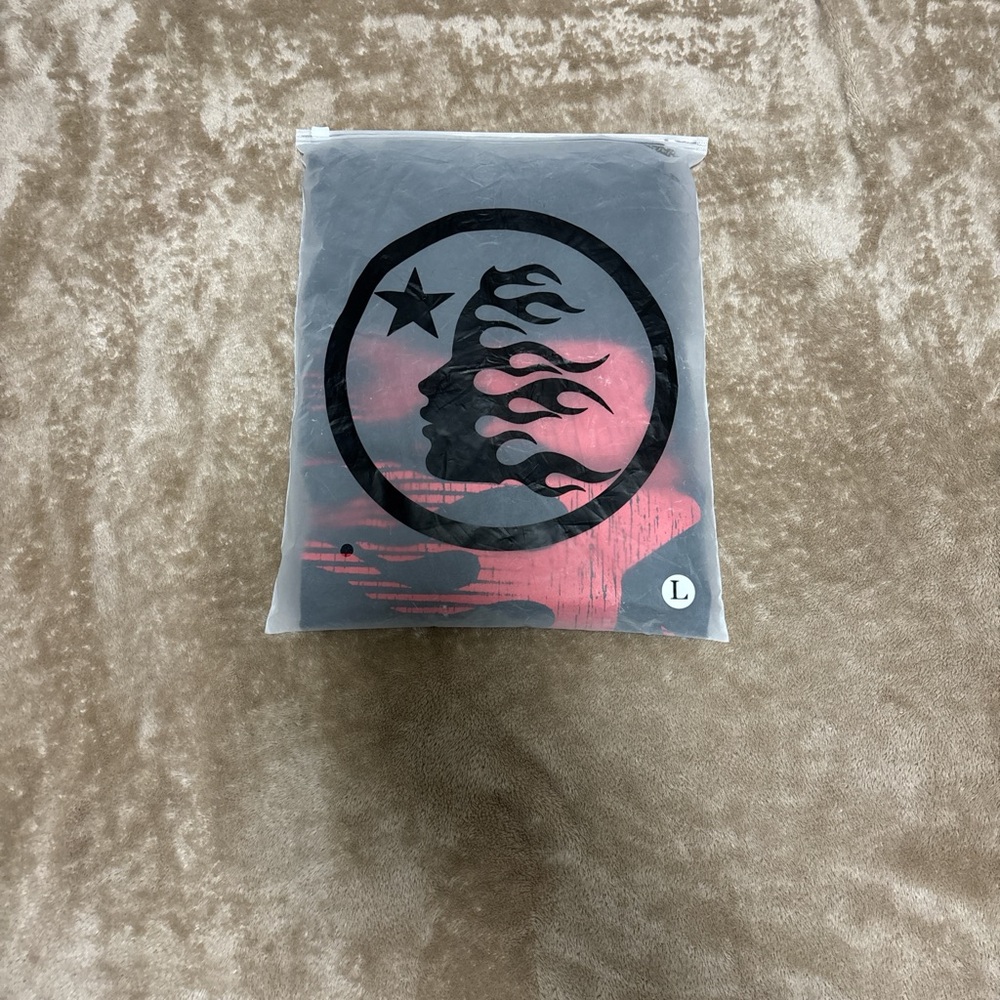 hellstar family tee